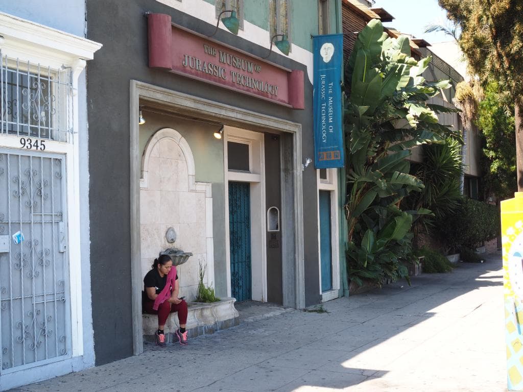 the unassuming entrance