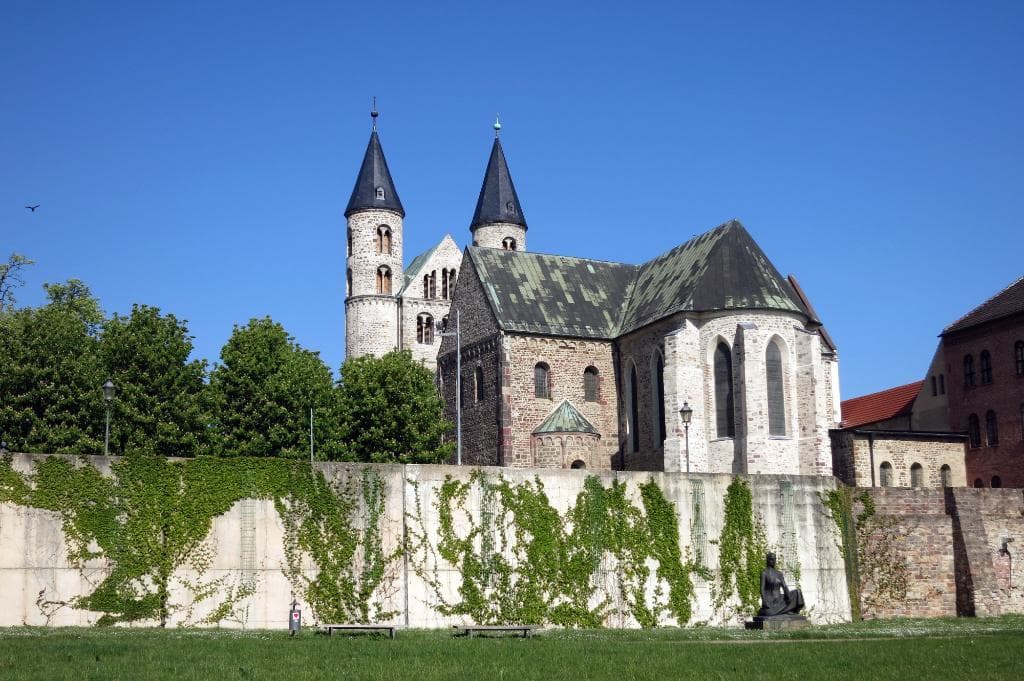 Kloster Unser Lieben Frauen