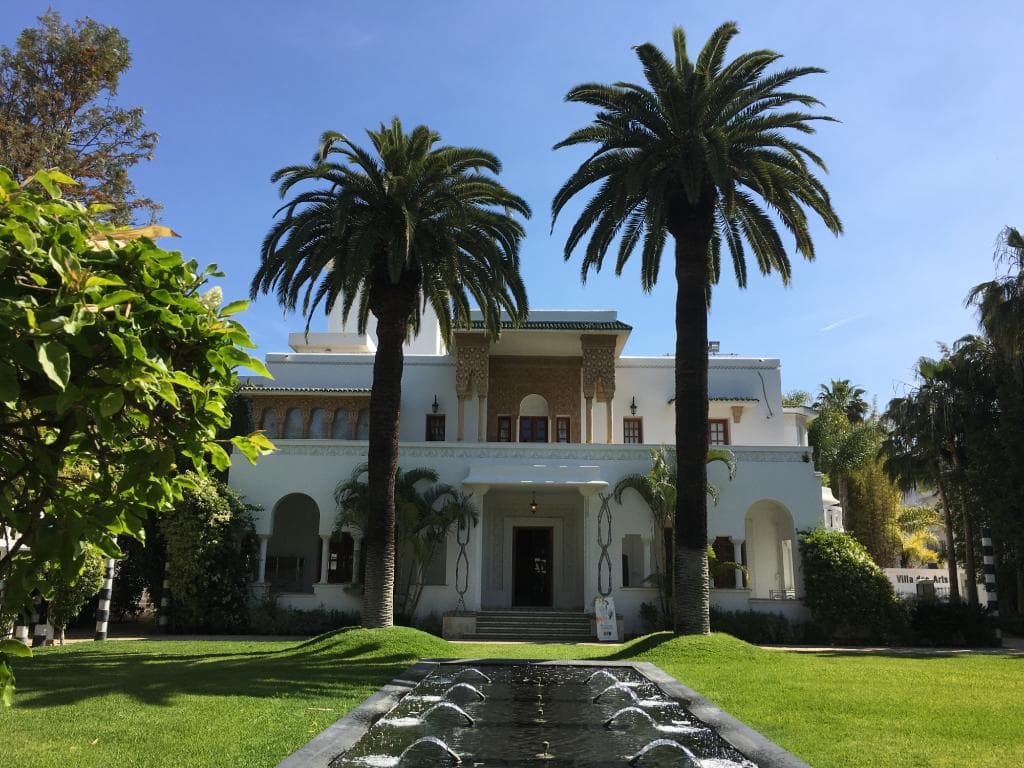 Villa des Arts, front view of one of the 3 expo buildings
