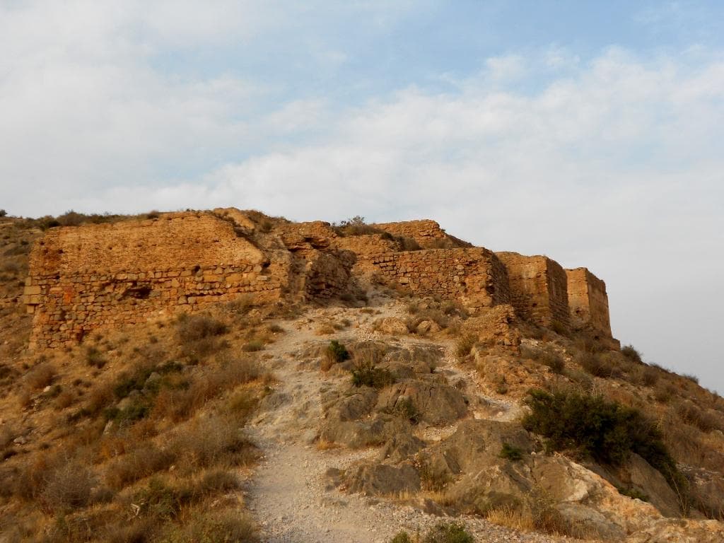 base de tres torres exteriores