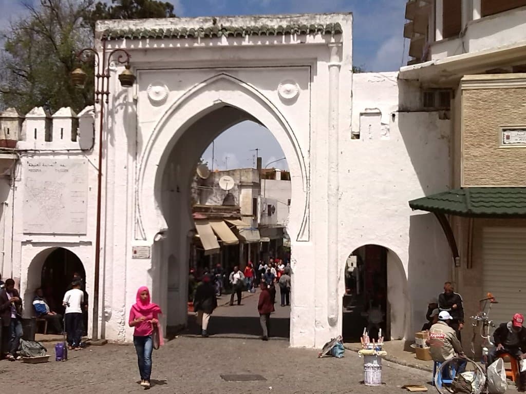 Bab Fahs on the way to the tomb........