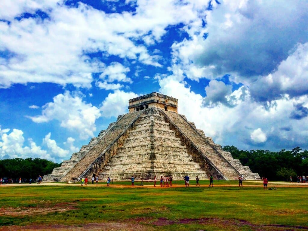 El Castillo Chichen Itza