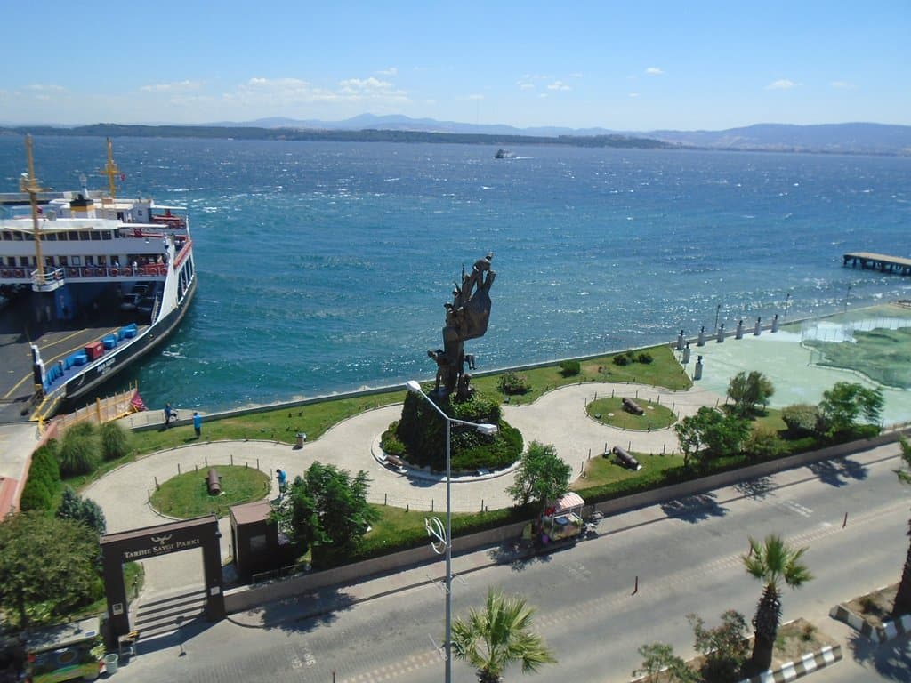 Park near the harbour