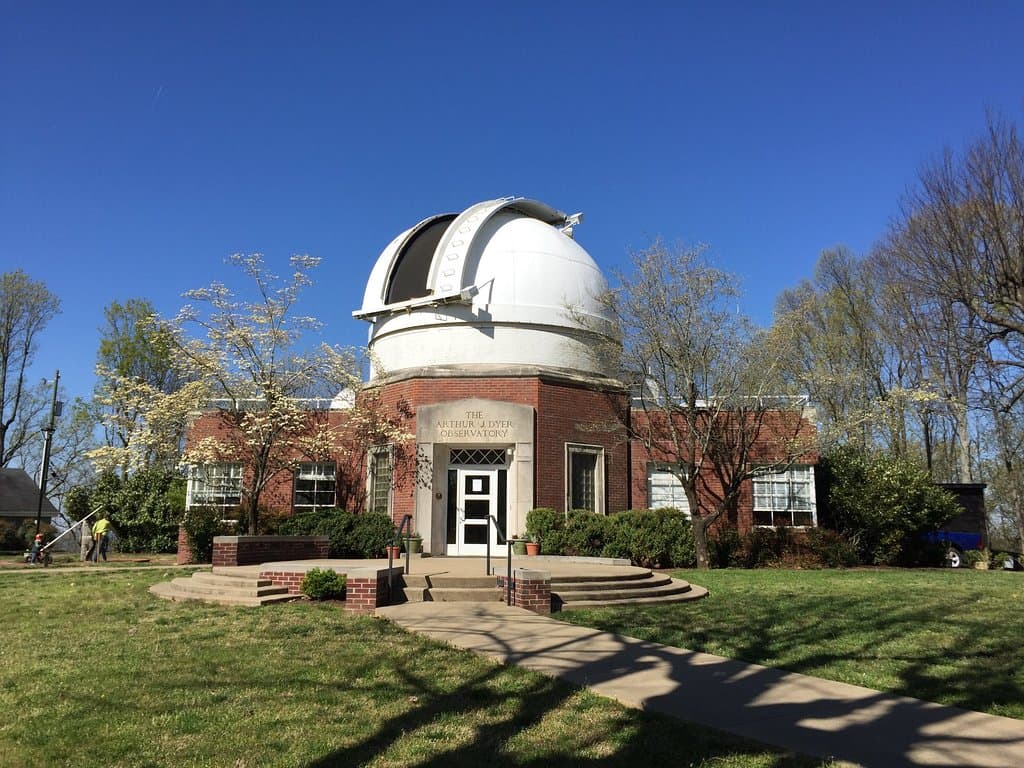 Entrance to the observatory 