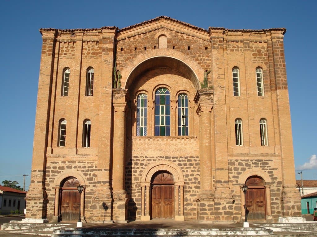 Cateral vista de dia