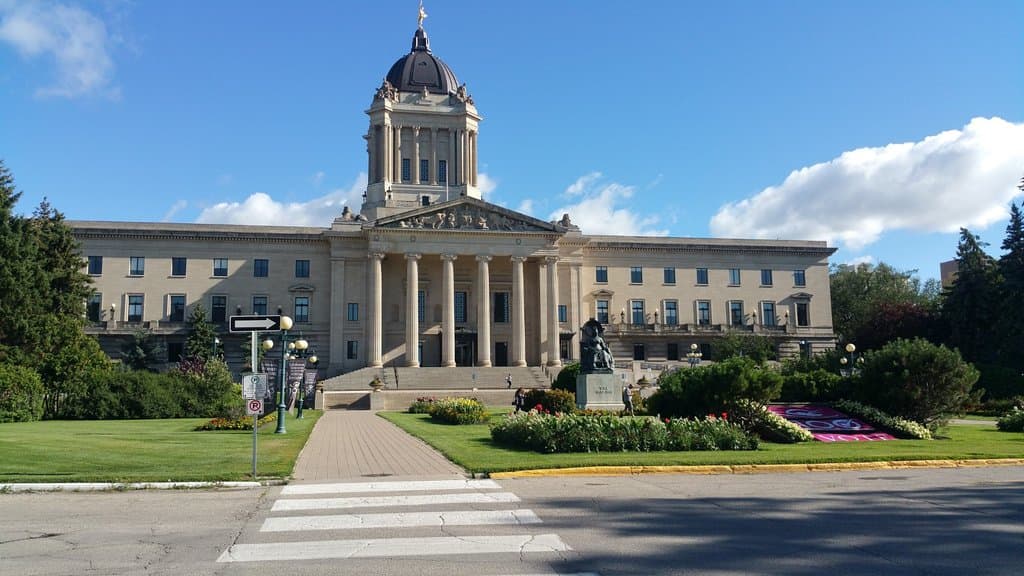 Exterior view of the front of the Leg