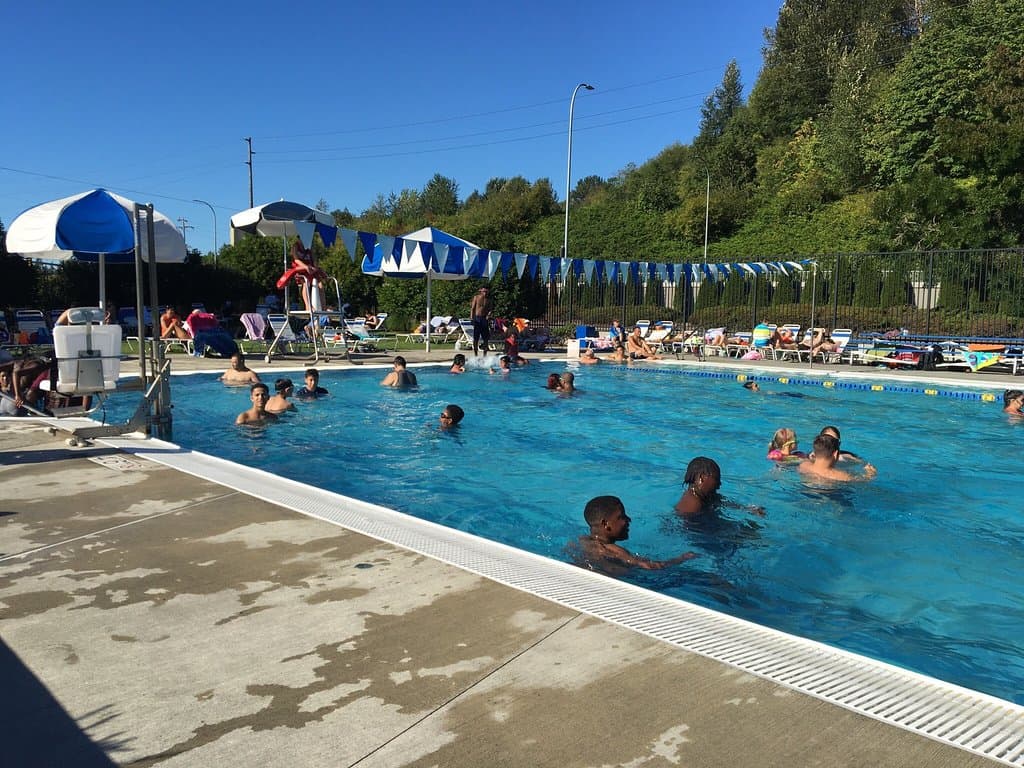 Henry Moses Aquatic Center