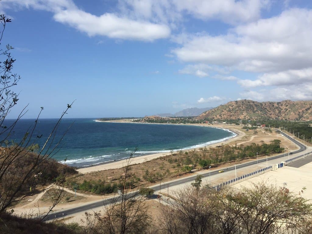 Tasi Tolu Lakes