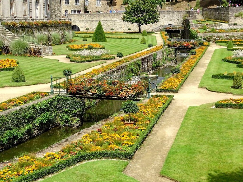 Parterres très colorés.