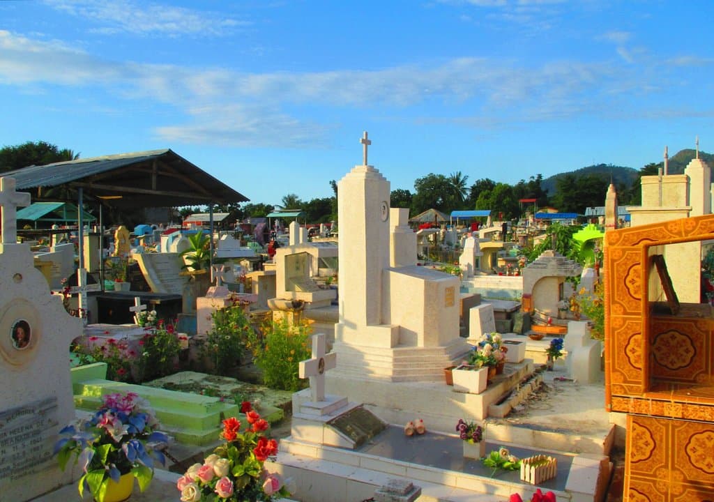 santa cruz cemetery 3