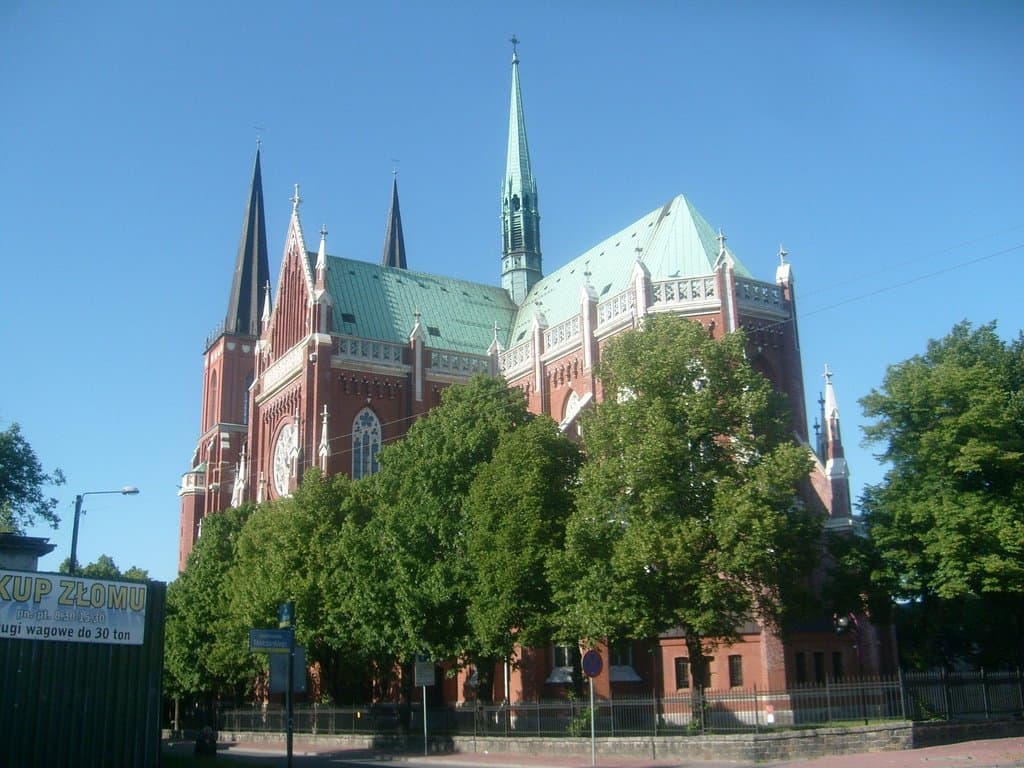  Bazylika Metropolitalna Swietej Rodziny