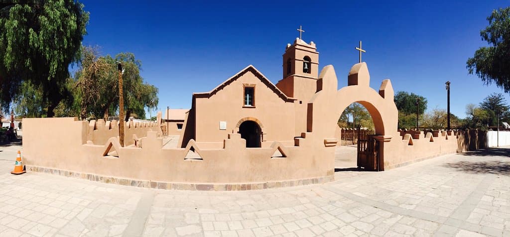 Nuevo color en la iglesia de San Pedro.