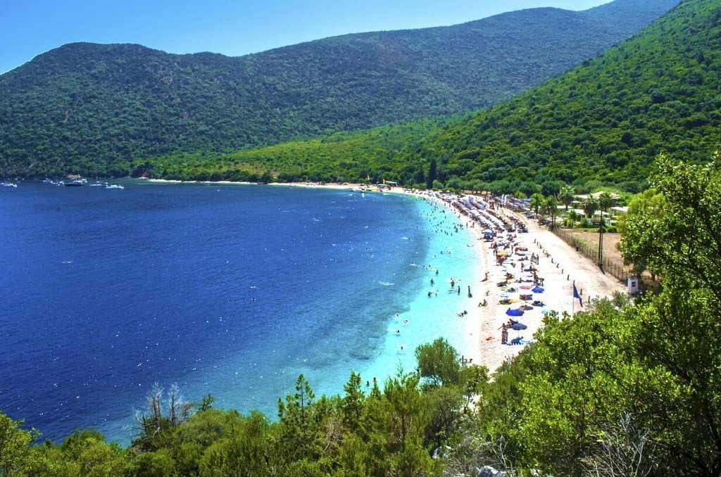 Antisamos Beach