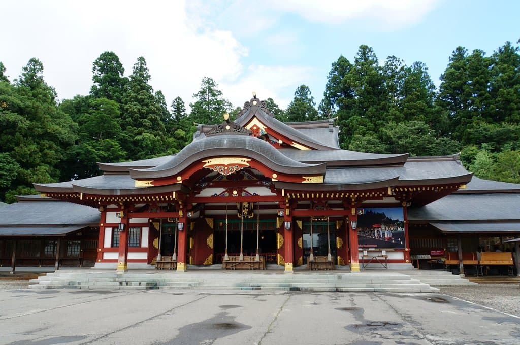 盛岡八幡宮本殿