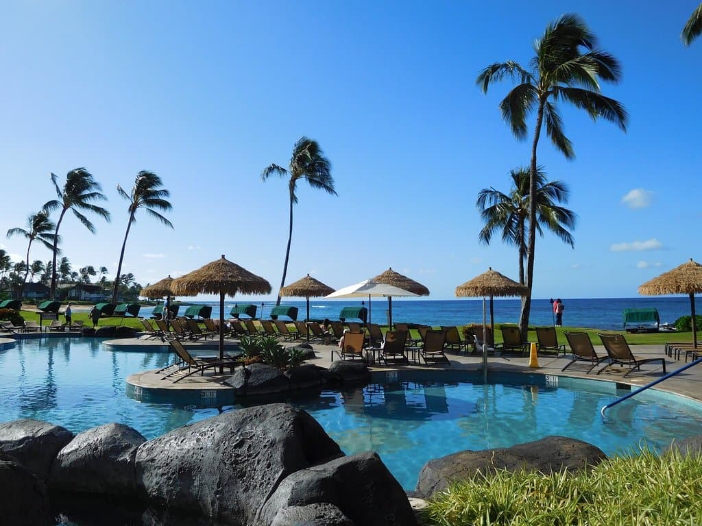 Lava’s on Poipu Beach