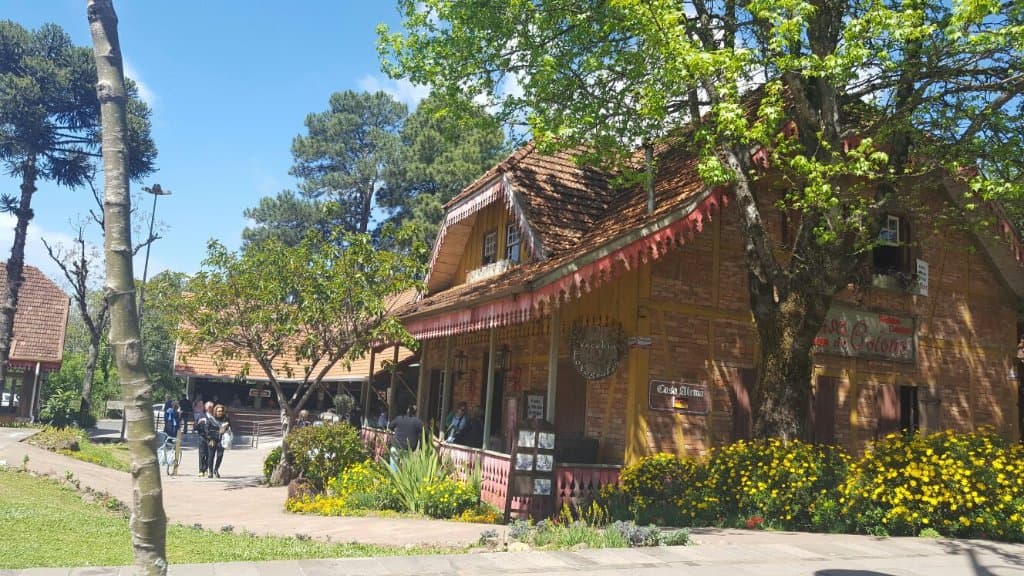 Lugar maravilhoooso, com ótimos produtos coloniais todos feitos artesanalmente!