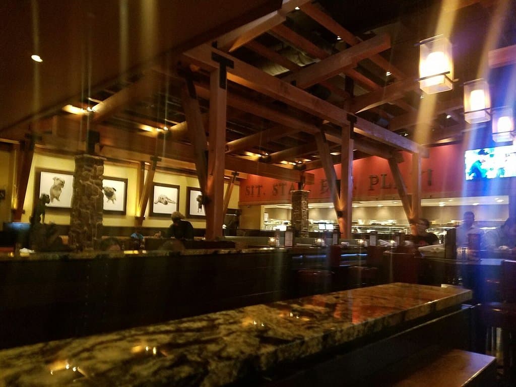 Lazy Dog Restaurant & Bar