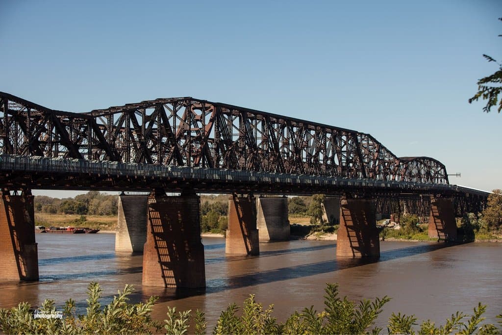 Great park to take a walk and see the river.