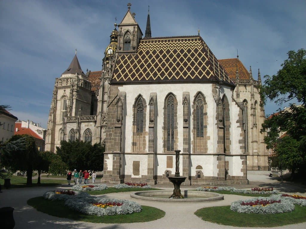 View in front of cathedral.