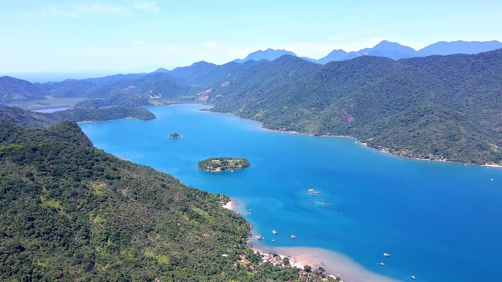 View from the top towards Saco de Mamangua