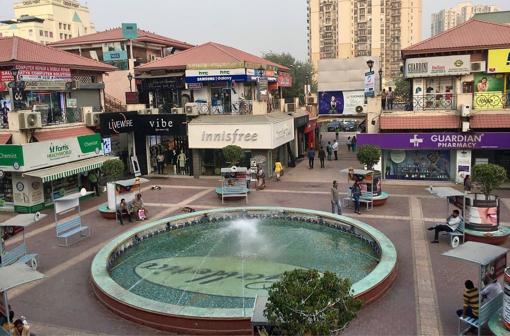 Galleria Market DLF Phase IV