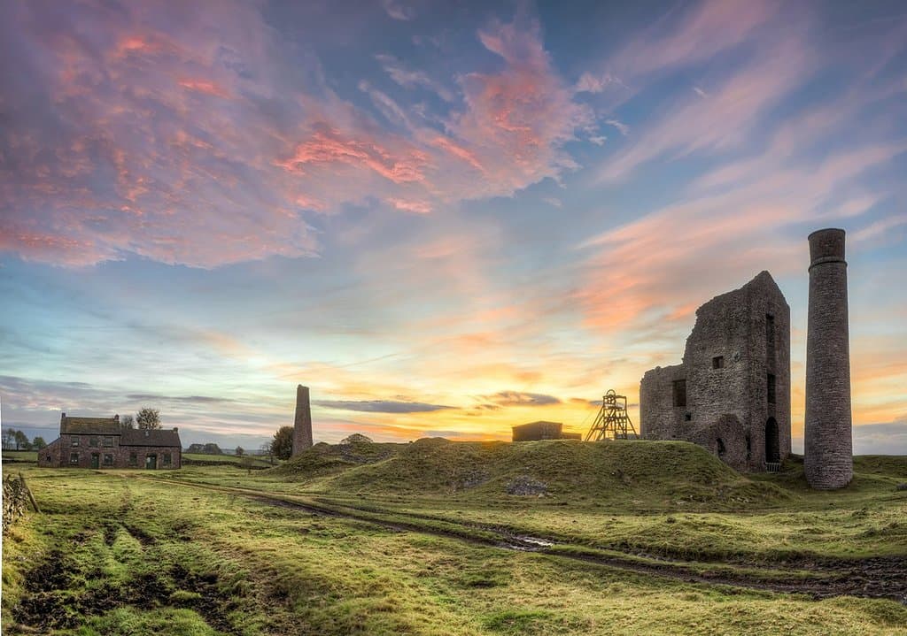 We stayed at Sheldon, a great little place which is a 10 minute walk from Magpie Mine.