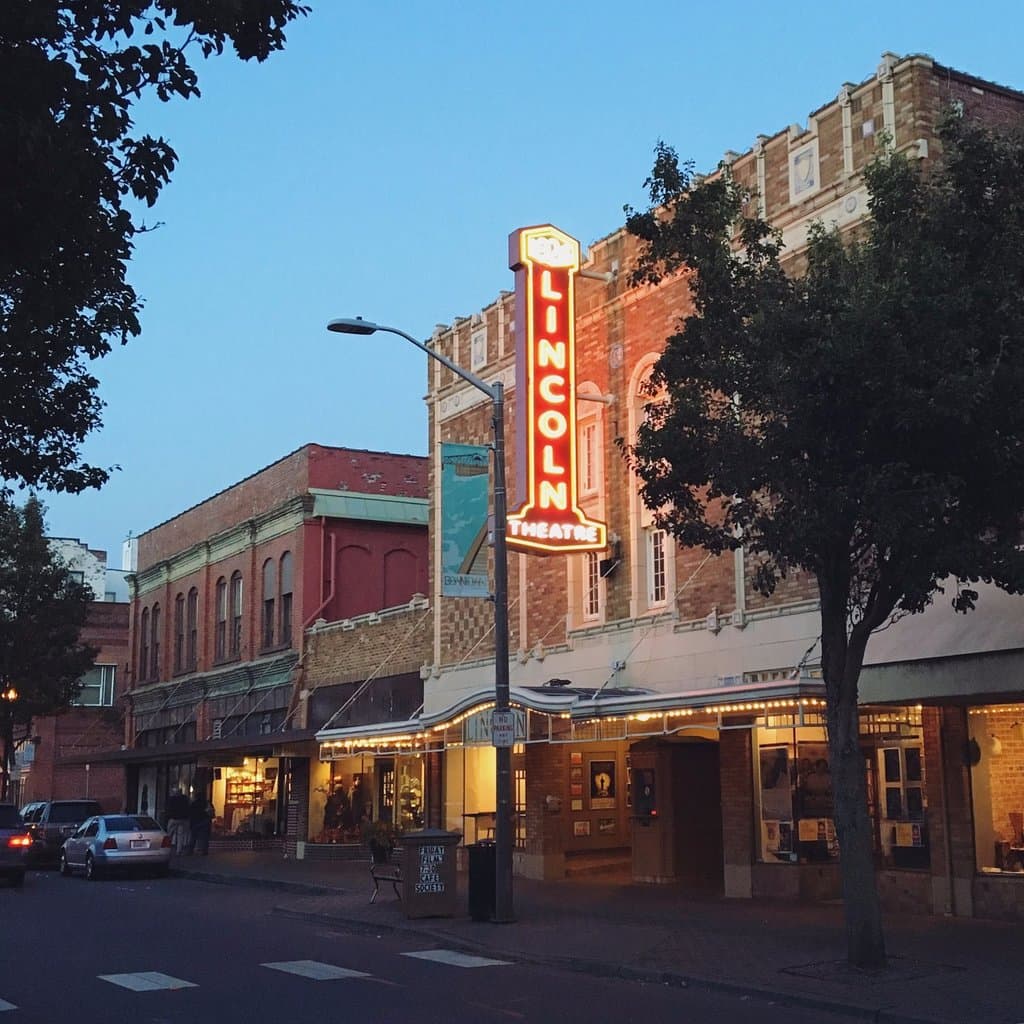 The Historic Lincoln Theatre in Downtown Mount Vernon, WA