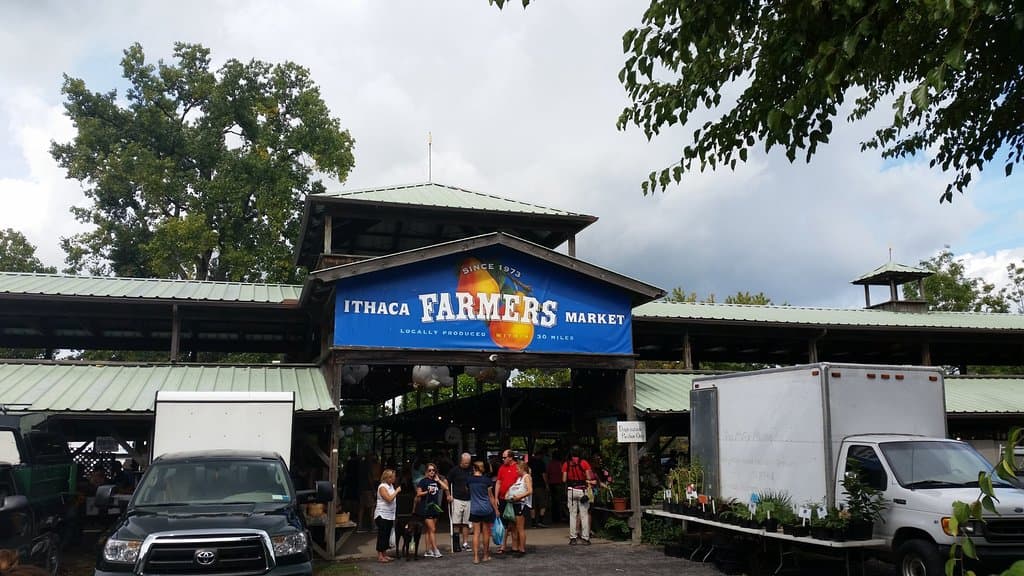 Ithaca Farmers Market: Entrance