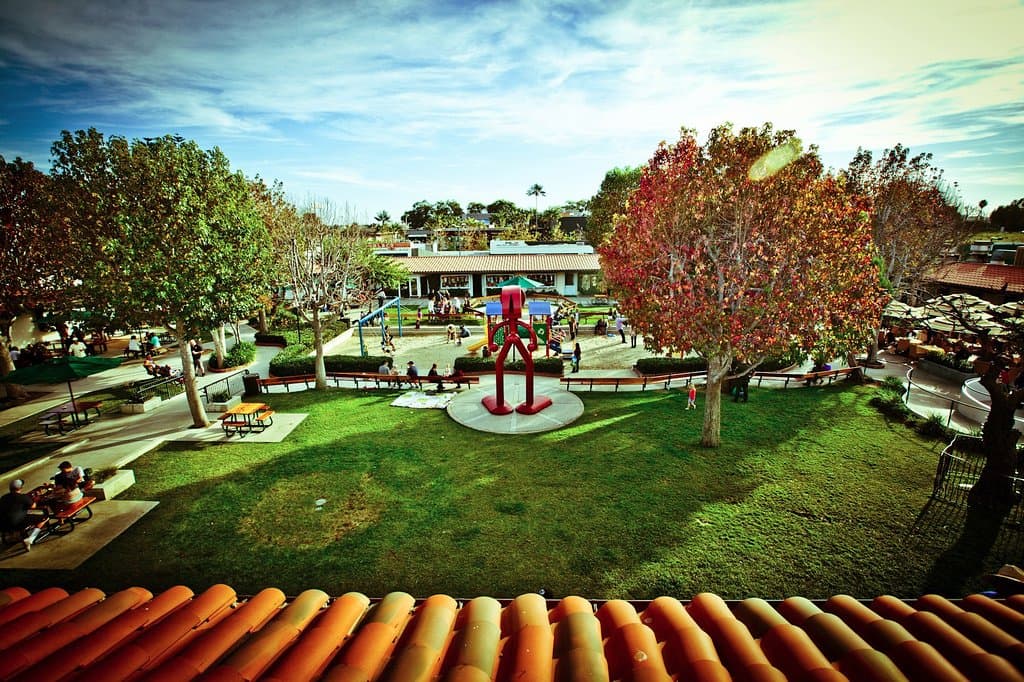 Art, beautiful grounds, a charming playground, an amazing luxury shopping destination at the bea