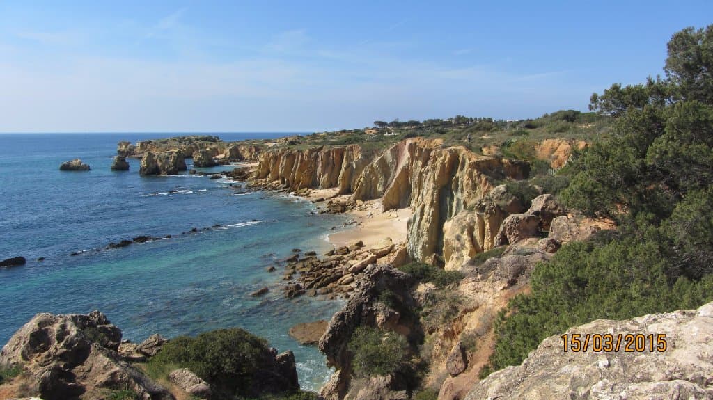 Пешая прогулка к пляжу. Шикарный вид.