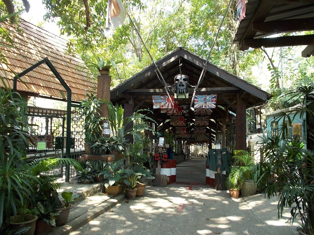The covered passageway seen from just inside the entrance