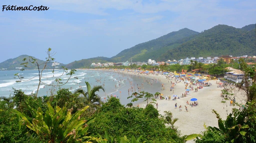 Vista geral da praia grande