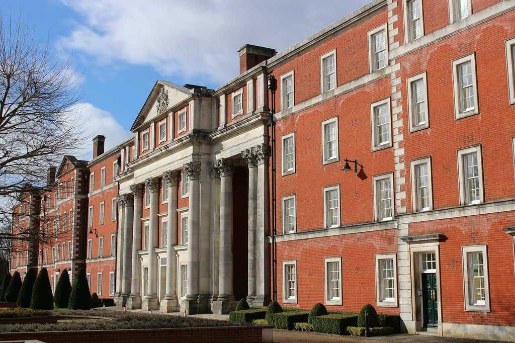 Peninsula Barracks