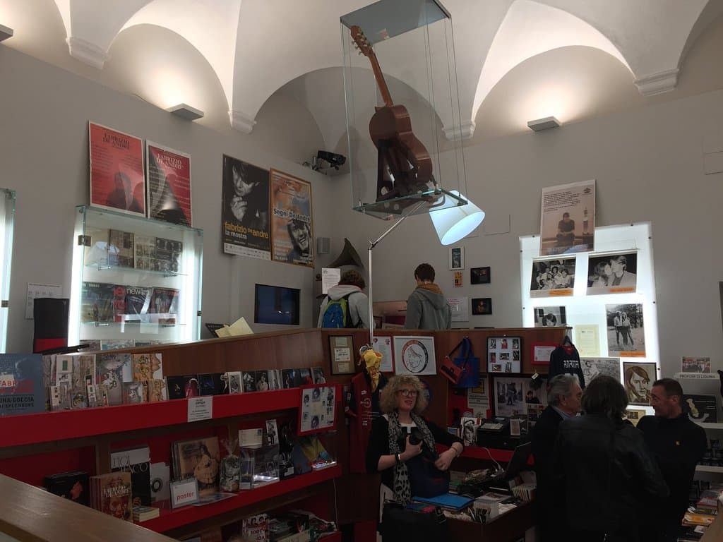 via del campo 29