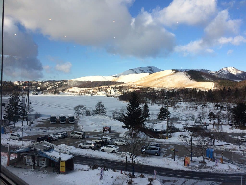 วิวภายนอก มองจากห้องอาหารภายในโรงแรม