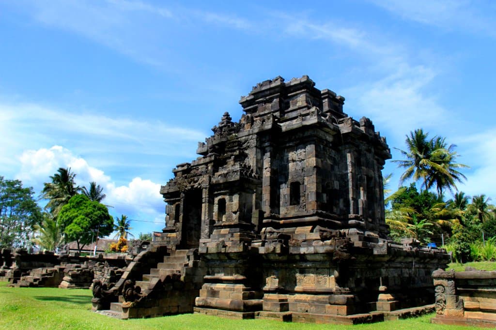 hanya ini candi yang masih utuh