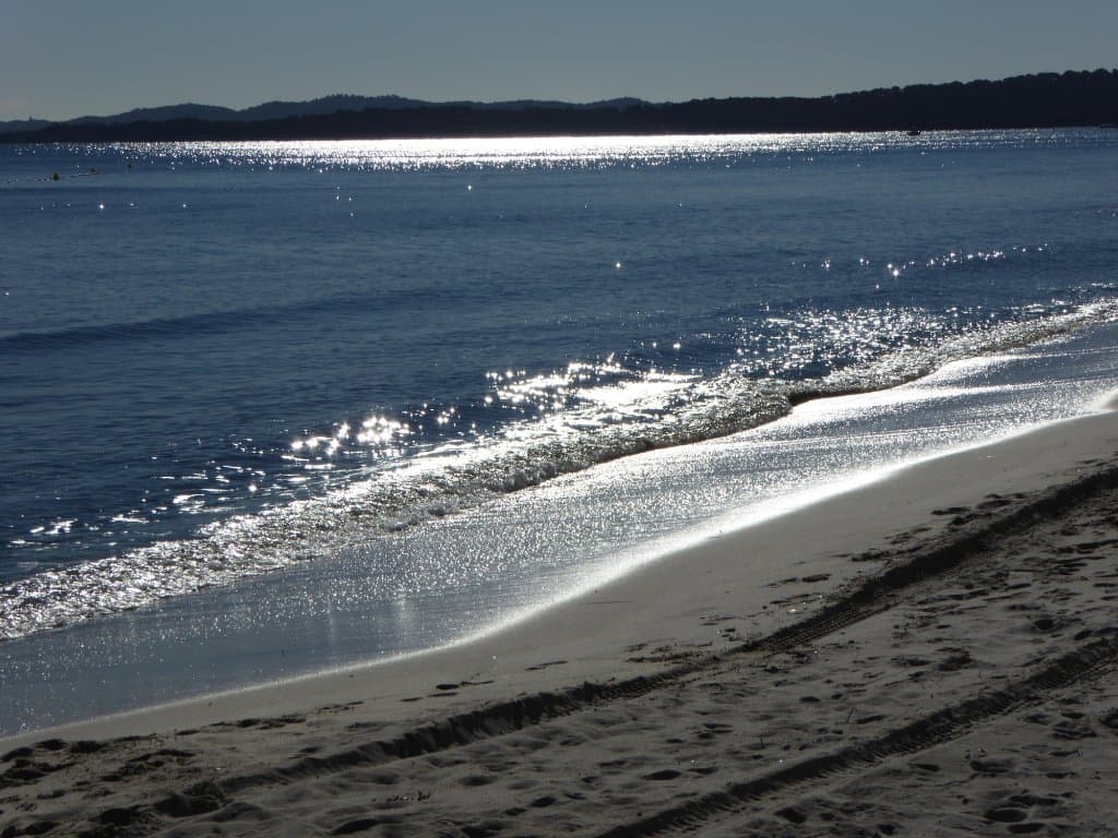 Morgenspaziergang am Strand der Bergerie