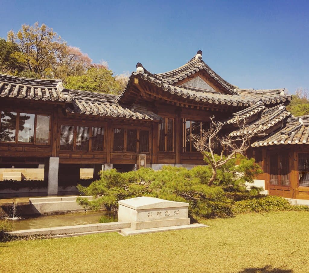 Korea Furniture Museum's beautiful landscaps garden.