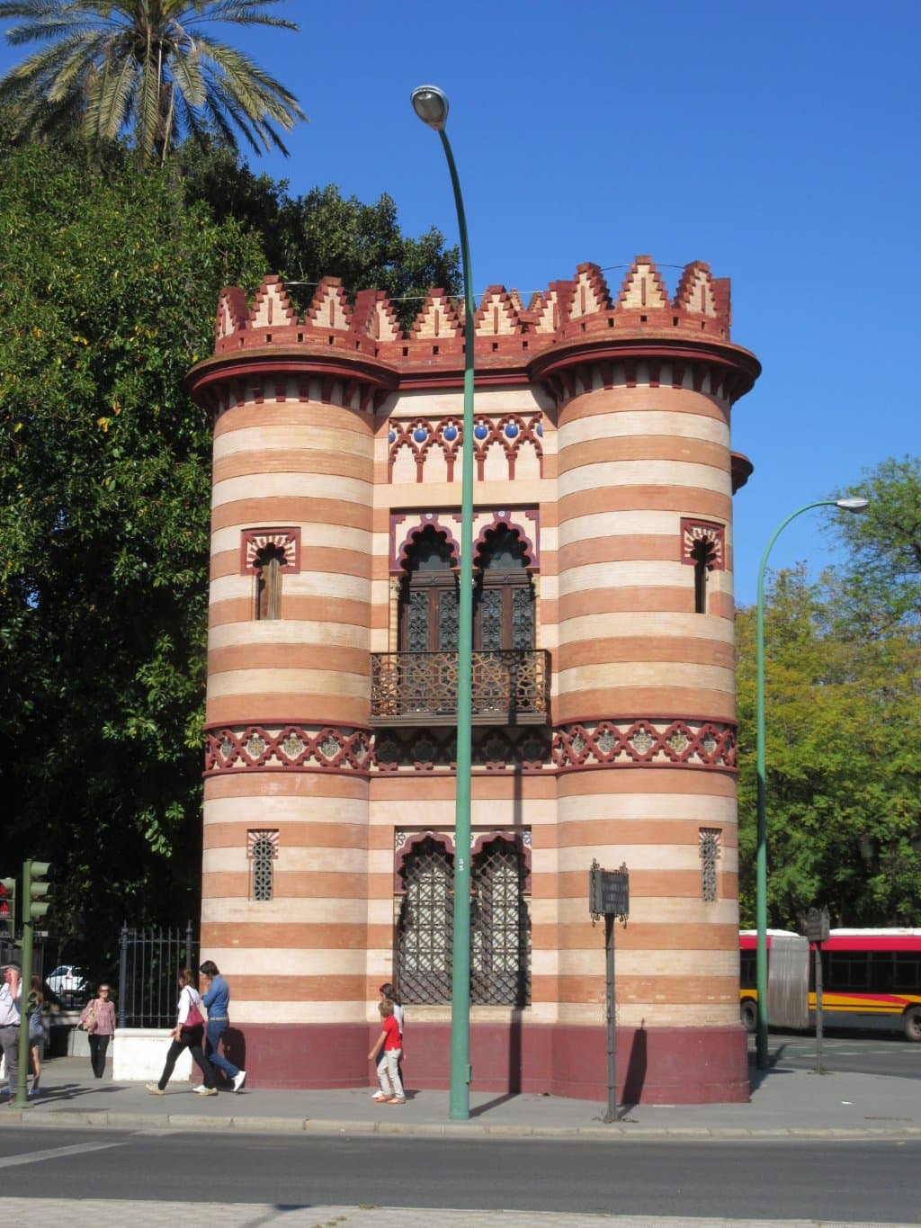 Costurero de la Reina