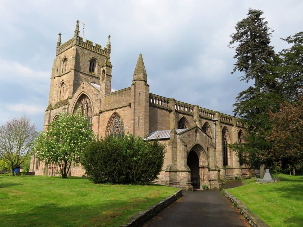 13th Century Priory Church of St Peter & St Paul - (01/May/17).