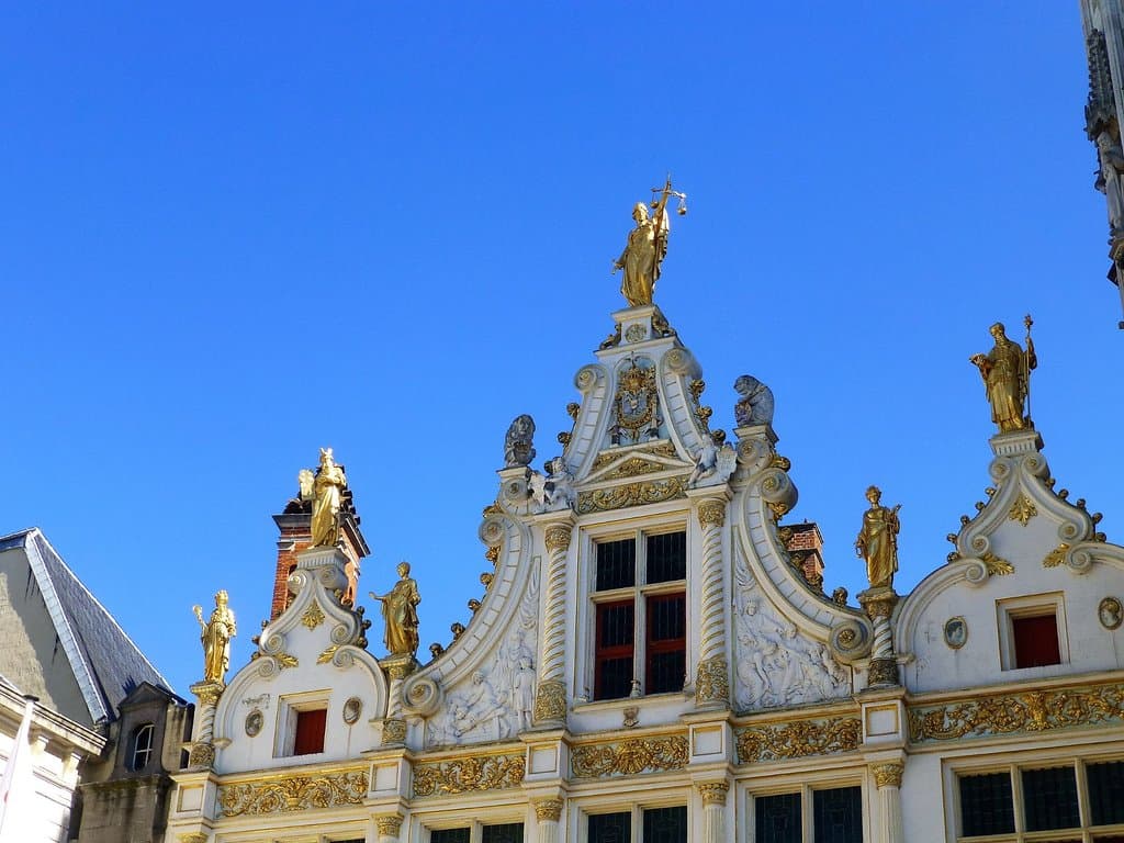 Close up of the old court