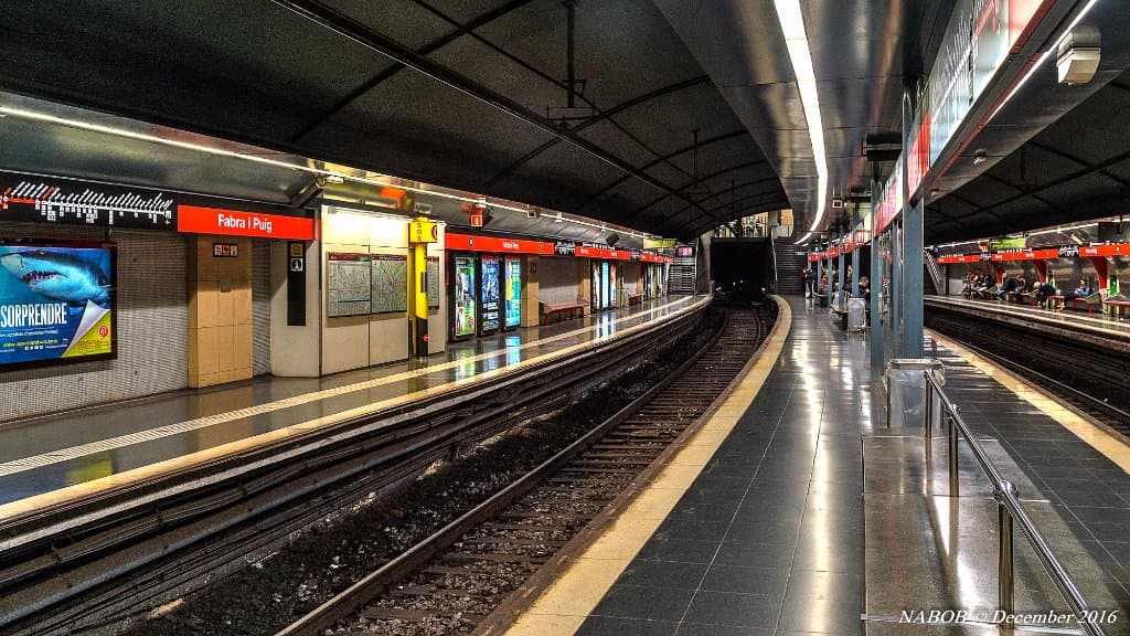 Fabra i Puig metro station, Línia 1