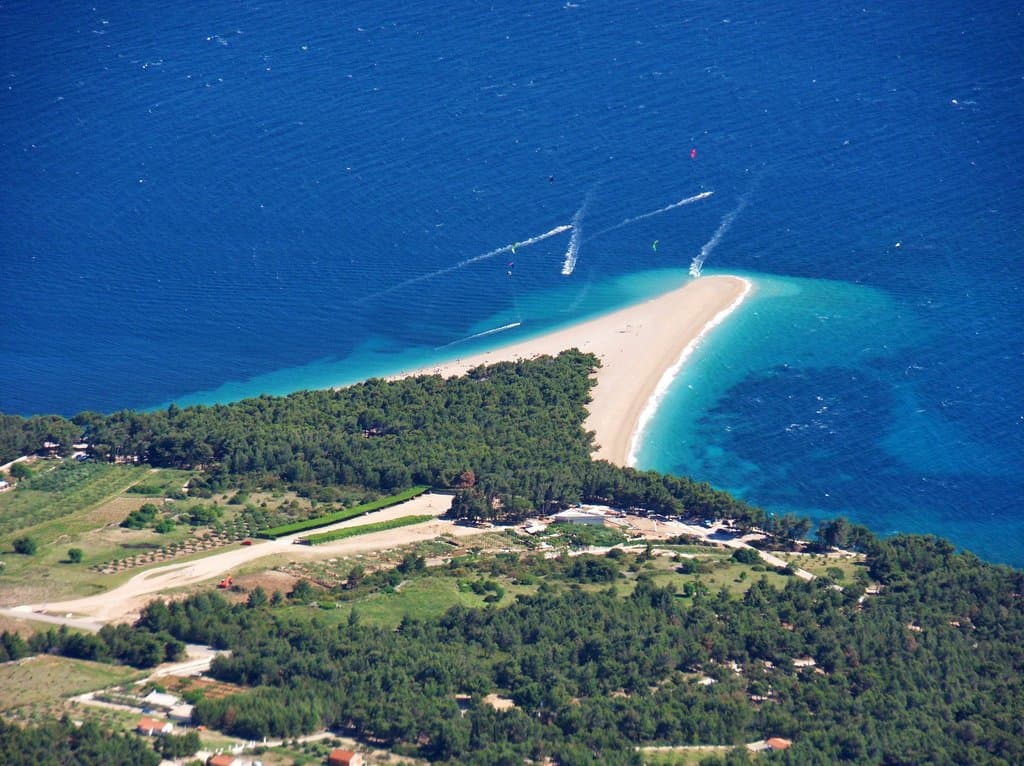 La corne d'or (au zoom)