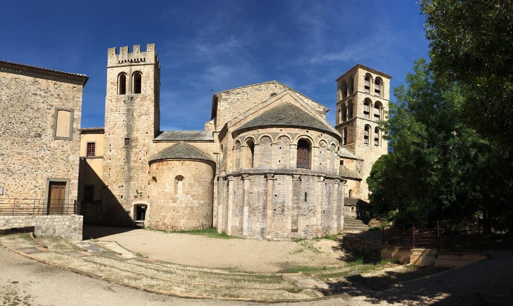 Abbaye de Caunes-Minervois