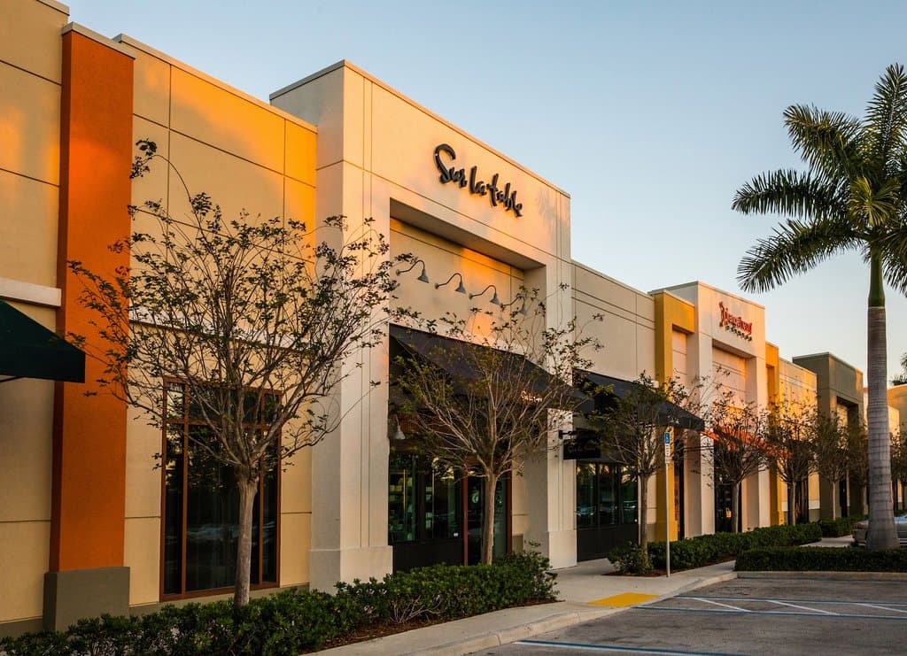 Sur la Table has you covered with classes & cookware!