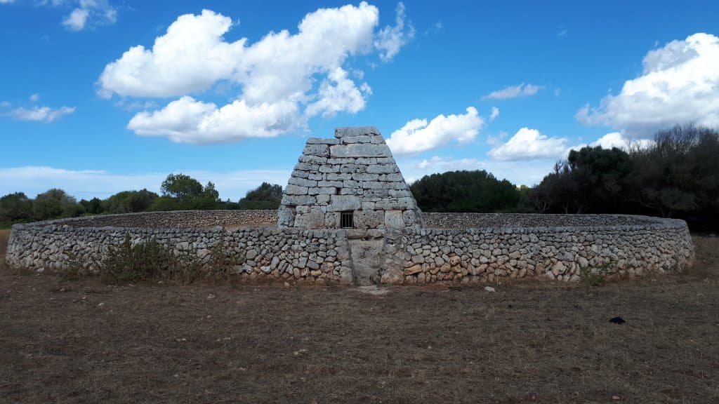 Naveta des Tudons