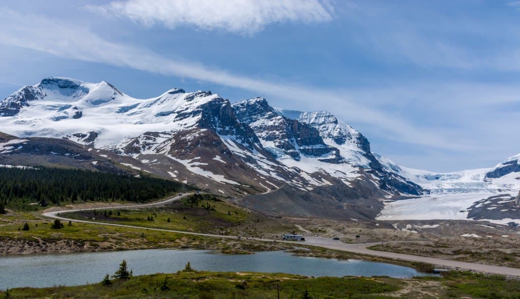 Road to the glacier