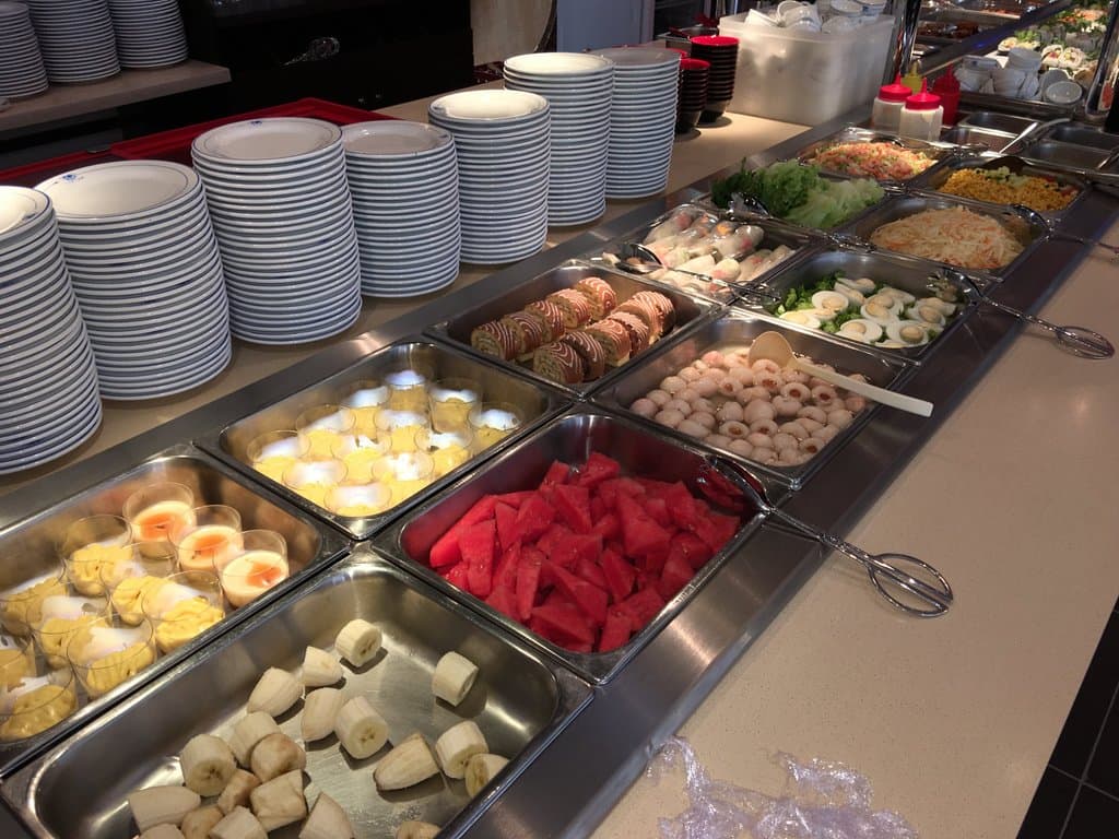 Le Coin mi-entrée, mi-dessert, les entrées sont classiques mais excellentes, de même pour les de