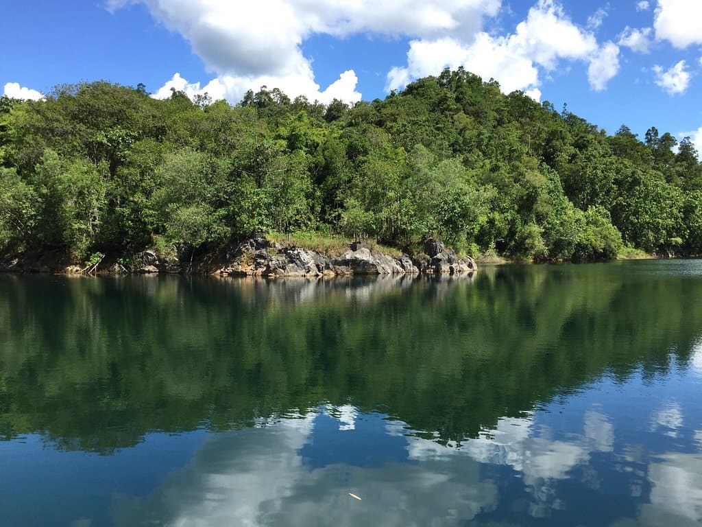 Tasik Biru Bau