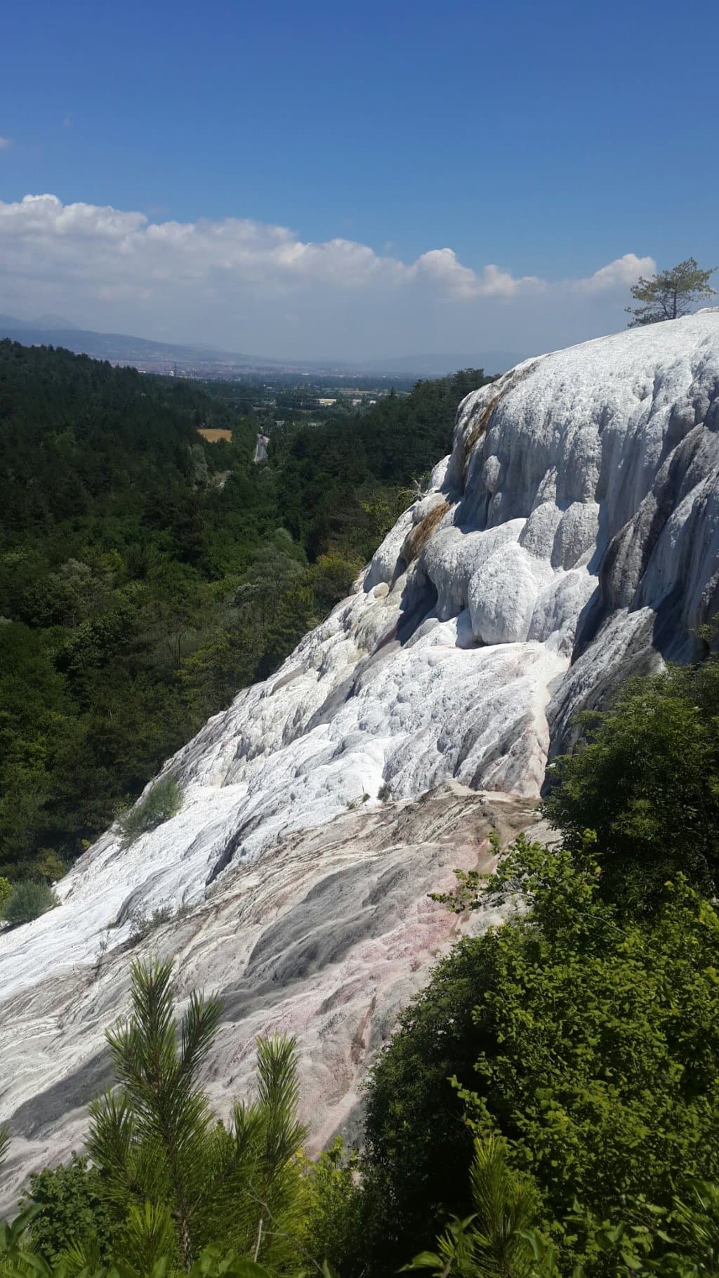 Akkayalar travertenleri